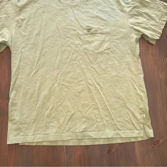 Solitude men’s causal t-shirt with front pocket - Picture 2 of 5